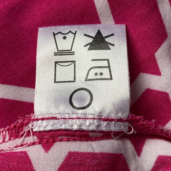 NWOT Escapada Fuchsia and White Geometric Mini Dress Size M - Picture 9 of 11